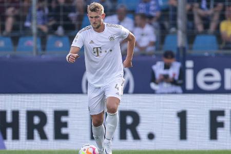 Matthijs de Ligt (ab 85.) - ohne Bewertung - Kam wegen seiner Körpergröße für die Schlussoffensive. Hätte in der Nachspielzeit fast den Siegtreffer erzielt, scheiterte allerdings wie die Kollegen vor ihm an Sommer.