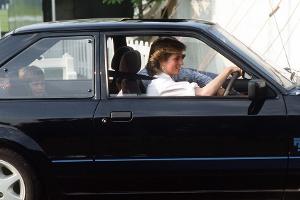 Prinzessin Dianas Auto für königliche Summe versteigert