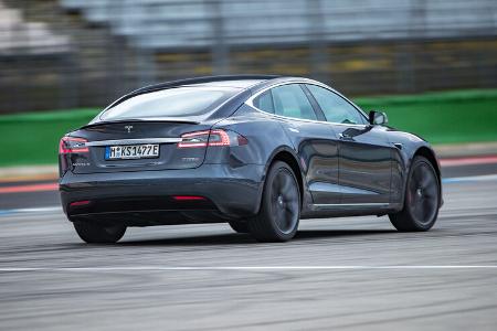 Tesla Model S P100D - Elektroauto - Sportwagen - Test