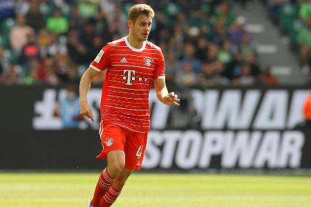 Josip Stanisic - Note: 3,0 - Stand deutlich tiefer als Mazraoui auf der andern Seite, war bei Umschaltmomenten des Gegners aber dennoch teilweise auf die Hilfe von Hernández angewiesen. Wuchs mit der Zeit in seine Rolle, musste später aber auch nicht mehr an sein Limit gehen.