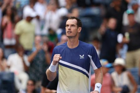 Murray in dritter Runde - Medwedew nun gegen Wu