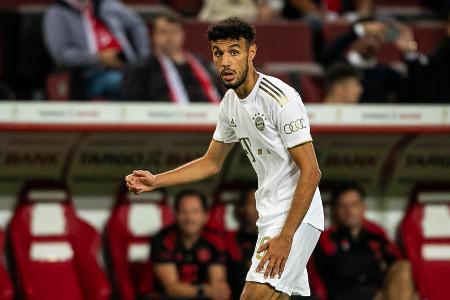 Noussair Mazraoui: 82