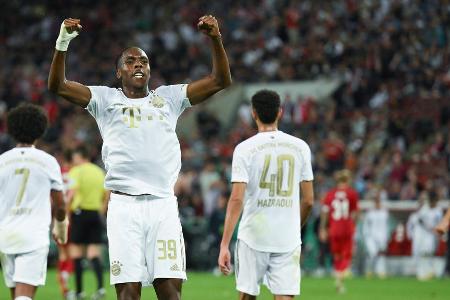 Das sind die jüngsten Torschützen des FC Bayern - Sommer-Neuzugang Mathys Tel hat sich mit seinem Treffer beim 5:0-Sieg in der ersten Runde des DFB-Pokals bei Viktoria Köln in die Geschichtsbücher des FC Bayern eingetragen. Der 17-jährige Franzose ist nun wettbewerbsübergreifend der jüngste Torschütze der Münchner aller Zeiten. Wer sich hinter Tel tummelt, erfahrt ihr hier: