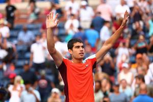 Alcaraz erreicht dritte Runde sicher