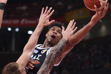 Antetokounmpos Griechen starten mit hart erkämpften Sieg