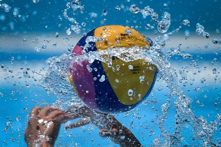 Wasserballerinnen spielen um EM-Platz neun