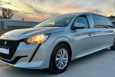 Peugeot 208 Leichenwagen