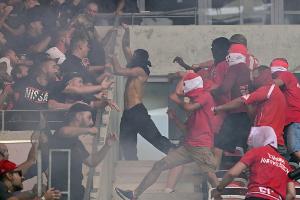 Nach Krawallen: Gabriel sieht "Verschärfung der Situation"