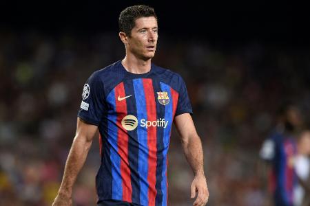 Lewandowski von Bayern-Fans mit Beifall empfangen