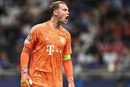 FC Bayern - TOR: Manuel Neuer - Note 3,5 - Bekam keine Zeit zum lockeren Warmwerden: Parierte ganz stark mit dem Fuß gegen Gavi (9.), wenig später aus Nahdistanz gegen Lewandowskis Kopfball (21.). Hatte Glück, dass sein Fehlpass im eigenen Sechzehner nicht bestraft wurde. Im zweiten Abschnitt oft in Bedrängnis, aber nie wirklich gefordert.