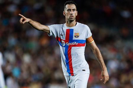 MITTELFELD: Sergio Busquets (bis 80.) - Note 2,5 - Führte sich ungewohnt mit einem Ballverlust nahe des eigenen Strafraums ein (2.). Es blieb die einzige Unsicherheit des Routiniers, der in seiner Rolle als Staubsauger vor der Abwehr unermüdlich Ball um Ball eroberte.