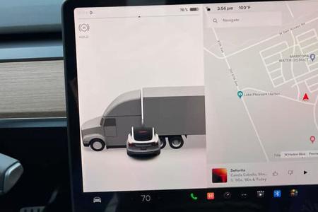 fehlerhafte Umgebungserkennung Tesla