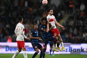 Nations League: Kuntz und Türkei entgehen Blamage