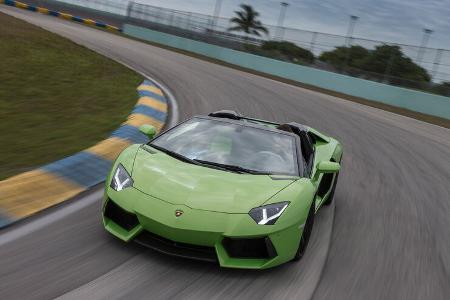 Lamborghini Aventador LP 700-4 Roadster, Frontansicht