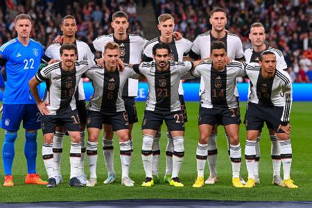 Deutschland vs. England: Noten und Einzelkritik - Zum Abschluss der Nations League lieferte sich die deutsche Nationalmannschaft am Montag ein spektakuläres Duell mit England. Trotz einer 2:0-Führung im Wembley-Stadion kam das Team von Bundestrainer Hansi Flick letztlich nicht über ein 3:3 hinaus. Alle DFB-Stars in der Einzelkritik:
