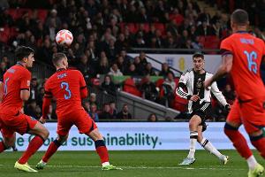 WM-Sorgen bleiben: Flick-Elf verspielt Prestigesieg