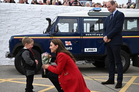 Prinzessin Kate und Prinz William: Herzlicher Empfang in Wales