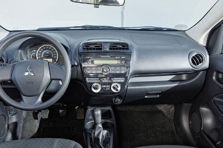 Mitsubishi Space Star, Cockpit