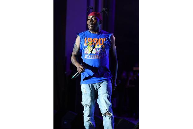 Ein Freund fand ihn am Mittwoch (28. September) leblos auf dem Boden seines Badezimmers in Los Angeles, der herbeigerufene Notarzt konnte nur noch den Tod feststellen: Rapper Coolio ist im Alter von nur 59 Jahren gestorben.