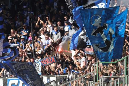 Unsportliches Verhalten der Fans: Geldstrafe für HSV
