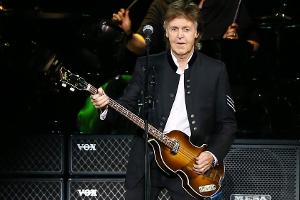 Kopfstand mit 80 Jahren: Paul McCartney zeigt seine Yoga-Praxis