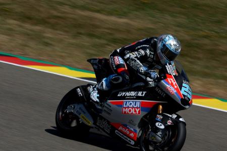 Schrötter im Regenrennen von Thailand auf Platz 15