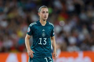 DFB-Frauen gegen Frankreich ohne Däbritz - Hagel rückt nach