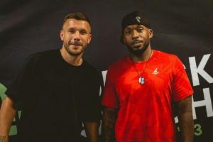 FC-Idol Podolski startet Radioshow