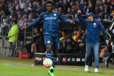 Platz 16: VfL Bochum: 77,3 Prozent angekommene Pässe - 38,6 Prozent aller Pässe gingen nach vorn, 15 Prozent waren Rückpässe und bei 46,4 Prozent aller Bochumer Zuspiele handelte es sich um Querpässe.