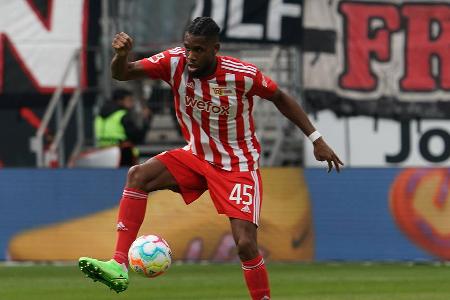 Platz 14: Union Berlin: 79,2 Prozent angekommene Pässe - 39 Prozent aller Pässe gingen nach vorn, 14 Prozent waren Rückpässe und bei 47 Prozent aller Union-Zuspiele handelte es sich um Querpässe.