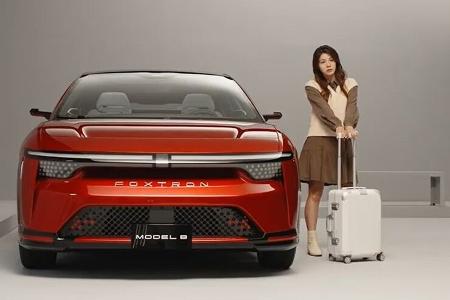 10/2022, Foxtron Model B