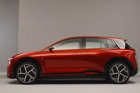 10/2022, Foxtron Model B