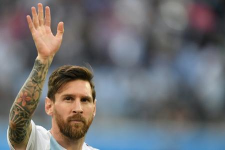 Messi führt Starauflauf für Maradona-Hommage an