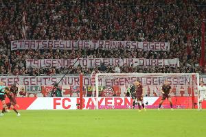 "F.... euch!": Bayern-Fans kritisieren Kartenpreise