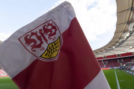 'Unter Vertrag stehende Coaches' - Der 'kicker' hat erfahren, dass der VfB auf seiner Liste 'auch momentan unter Vertrag stehende Coaches' hat. Welche das genau sein sollen, sagt das Fachmagazin nicht. Neben dem bereits genannten Zeidler deutet die Mehrzahl 'Coaches' auf weitere, jedoch bislang unbekannte Kandidaten hin.