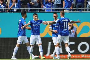 Sieg beim KSC: Darmstadt erobert Tabellenspitze