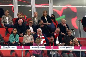 Die Bosse jubeln: Bayern schießt sich aus der Ergebniskrise