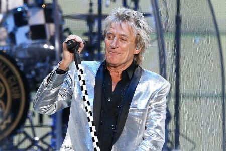 Rod Stewart mietet für eine ukrainische Flüchtlingsfamilie ein Haus