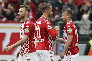 Pokalspiel zwischen Lübeck und Mainz unterbrochen