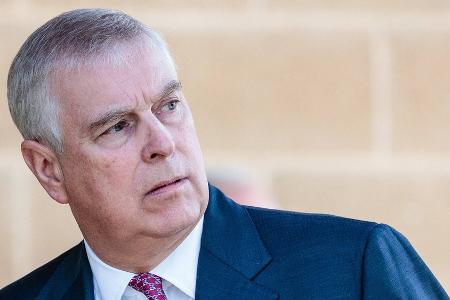 Insider: Prinz Andrew sitzt fast den ganzen Tag vor dem Fernseher