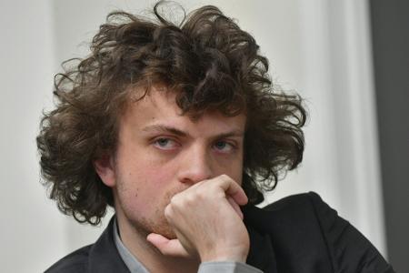 100 Millionen Dollar: Niemann verklagt Weltmeister Carlsen