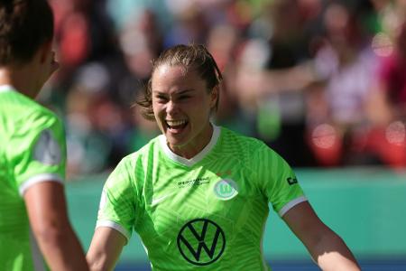 Vor über 21.000 Zuschauern: Wolfsburg schlägt Bayern