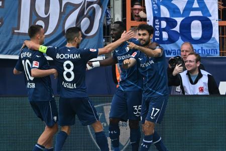 Union-Überflieger stürzen in Bochum ab