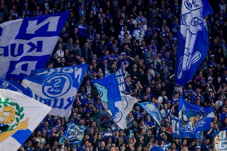 Platz 11 (geteilt): FC Schalke 04 - Veränderung gegenüber Juni 2021: +6,5 Prozent, auf 165.000 Mitglieder