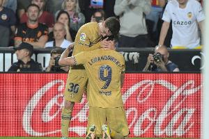 Barca-Sieg dank Lewandowski - Bangen um Cavani und Kounde