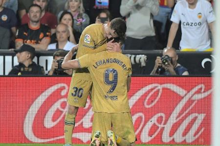 Barca-Sieg dank Lewandowski - Bangen um Cavani und Kounde