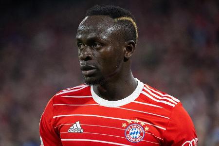 Sadio Mané - Note: 1,5 - Agierte in vielen Szenen handlungsschneller als Koundé und Bellerín und nutzte diese Vorteile eiskalt aus. Startete vor dem 1:0 perfekt ein und vollendete in Weltklasse-Manier. Lief zudem von Beginn an giftig an und provozierte so Fehler beim Gegner. Insgesamt gegen den Ball hoch motiviert und mit vielen guten Szenen.