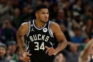 NBA: Nur Bucks bleiben ungeschlagen