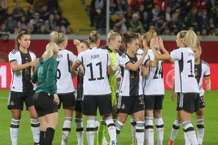DFB-Frauen mit einer Debütantin zum Doppel-Test in den USA