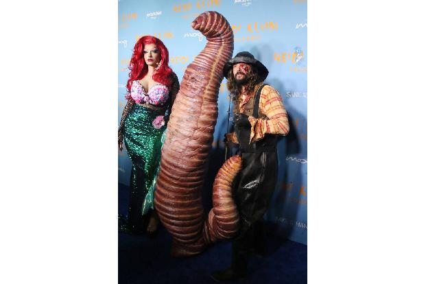Endlich wieder Halloween: Zum 21. Mal feierte Heidi Klum ihre mittlerweile legendäre Party zum Grusel-Fest - als Wurm verkleidet. Ihr Mann Tom Kaulitz und ihr Schwager Bill waren natürlich ebenso dabei wie...
